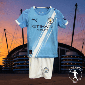 Maillot et short de foot Manchester City 2023/24 Domicile – Édition “Sky Stripes” Maillot et short de foot Manchester City 2023/24 | Jersey Et Shgoldts De Foot Manchester City 2023/24